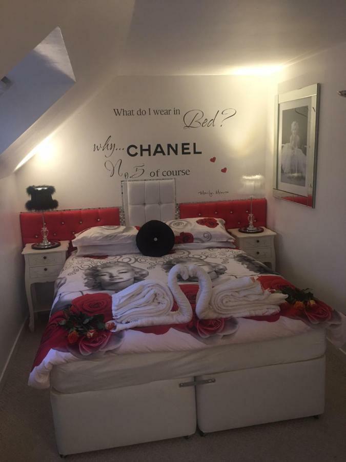 Triple Room with Bathroom