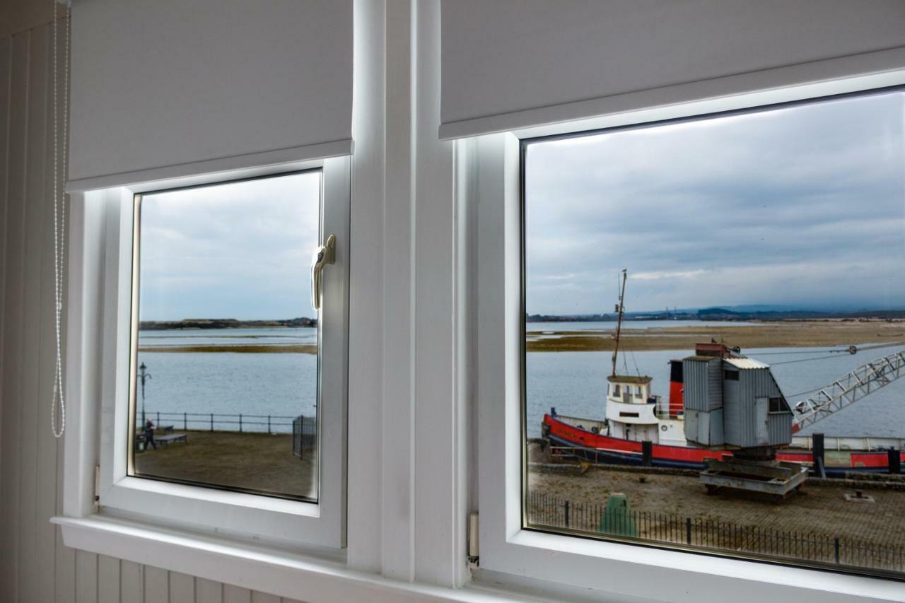 Family Room with Sea View,874785692:JPEG