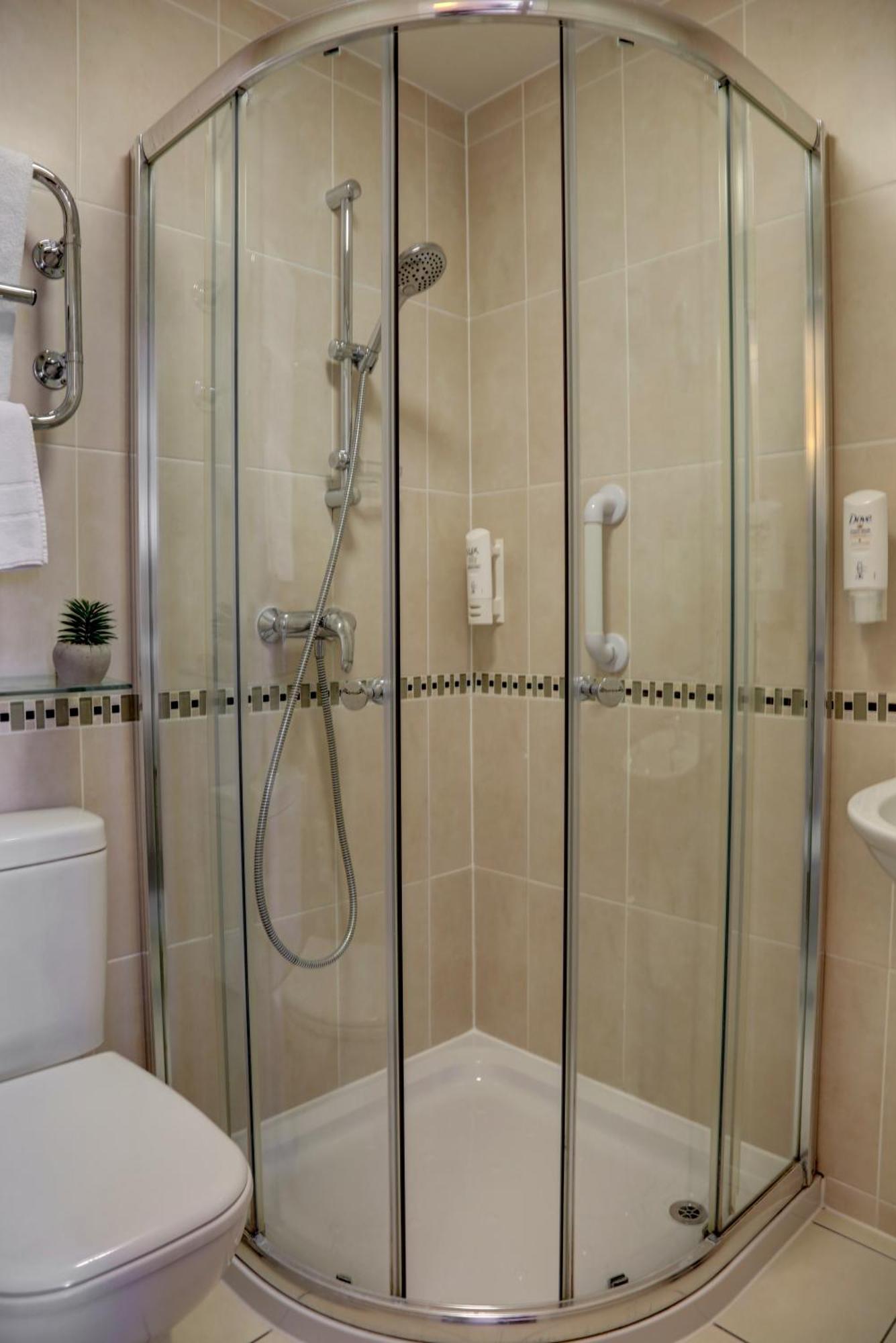 Standard Double Room Non-Smoking,1037250343:JPEG
