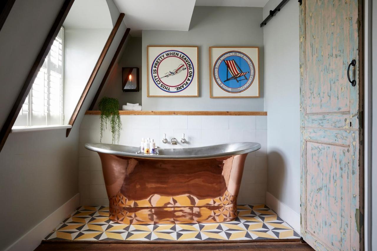 Large Double Room with Sea-View