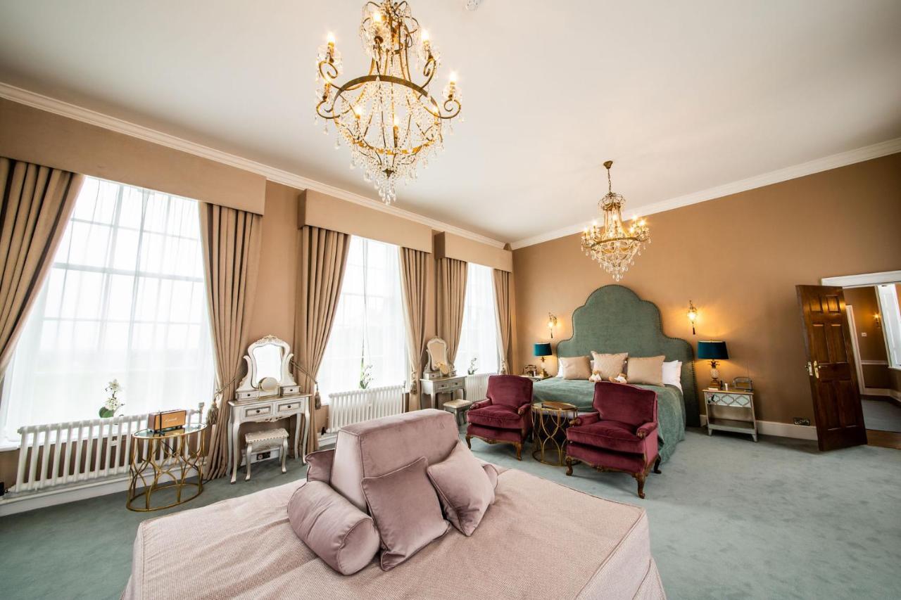 Empress Suite