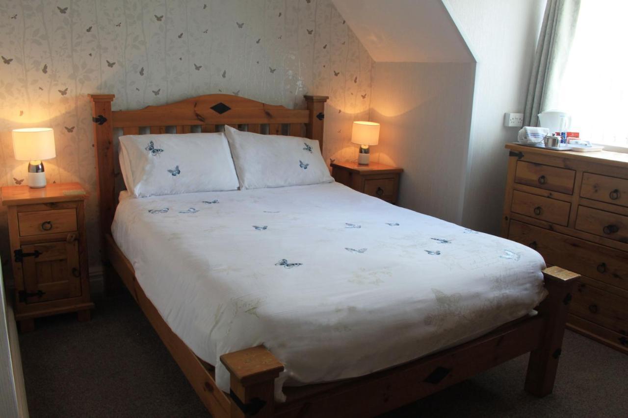 Double Room En-Suite Shower,970835893:JPEG