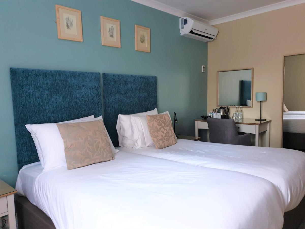 Classic Twin Room - Non-Smoking,978730954:JPEG