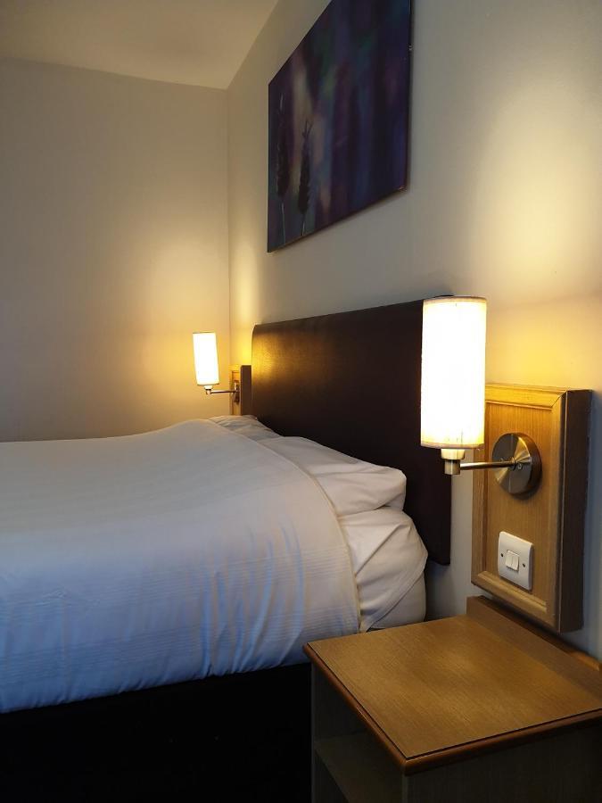 Single Room,979984714:JPEG