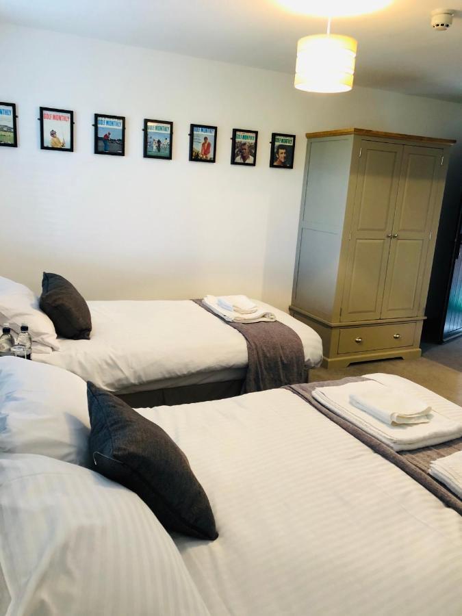 Standard Twin Room,983110057:JPEG