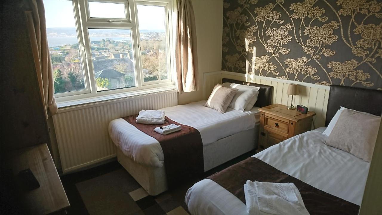 Twin Room with Sea View