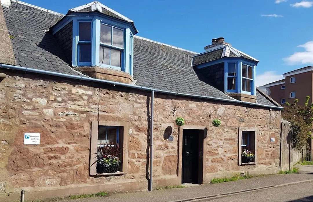 Ness City Cottage-1