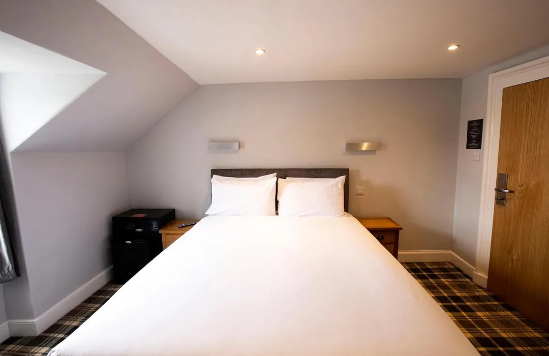 Crown Court Hotel-1