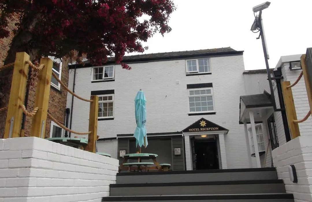 The Star Inn Bed And Breakfast Only Yo16 4Qf-1