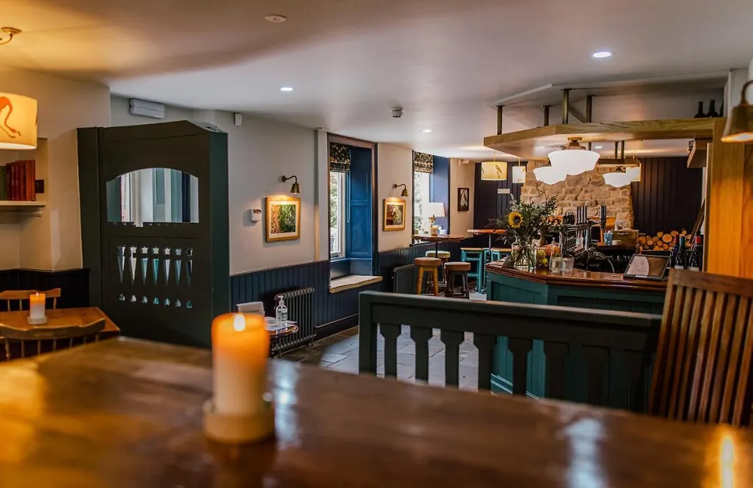 The Queens Chew Magna-1
