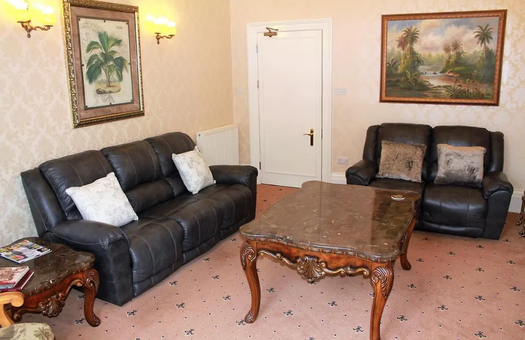 Tor Dean Guest House-1