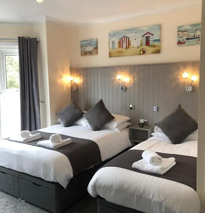 Spindrift Guest House - Adults Only-1