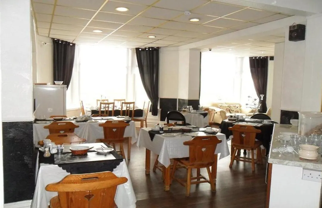 Anzy Panzy Hotel And Apartments-1