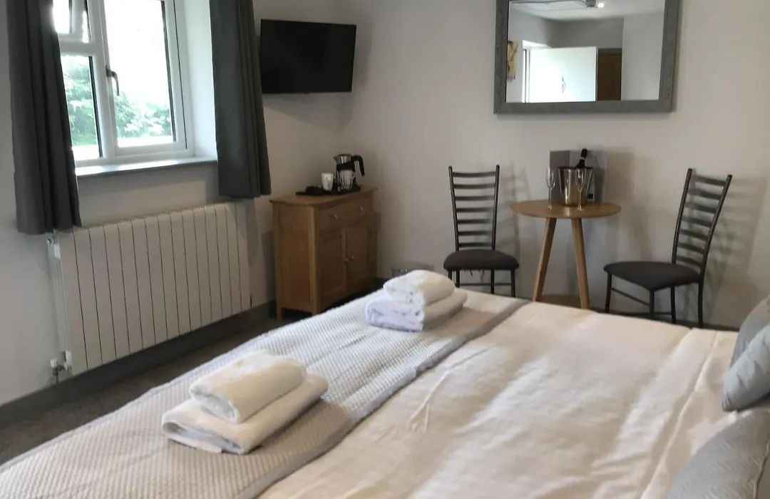 Hunters Lodge-1
