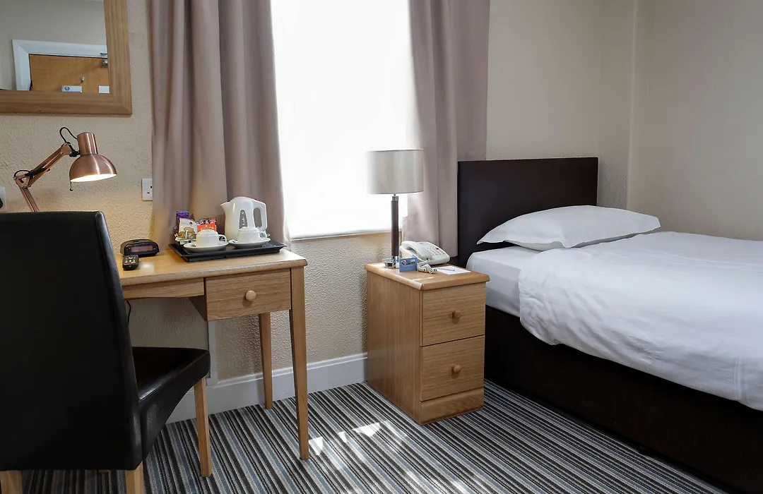 Best Western Hotel Bristol-1