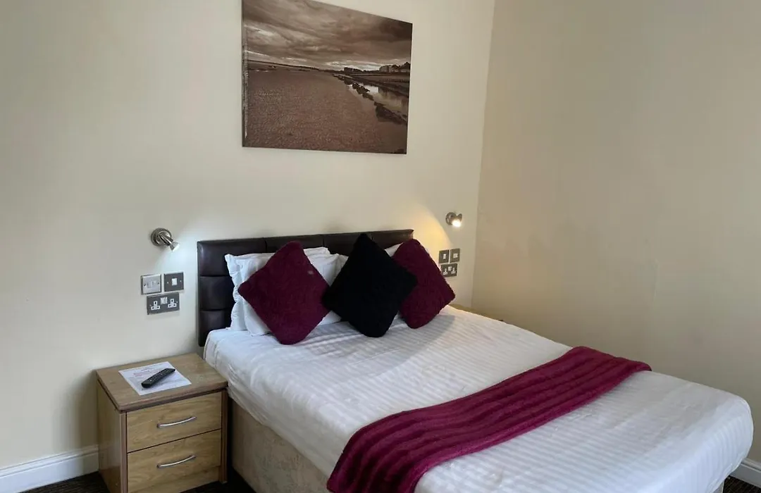 Elsinore Hotel Llandudno-1