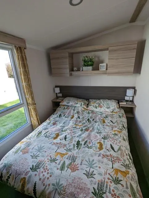 Sleeps 6 Modern And Bright Caravan Littlesea Haven Weymouth-1