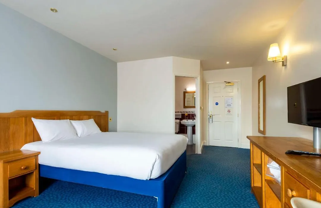 Ibis Budget Bromsgrove-1