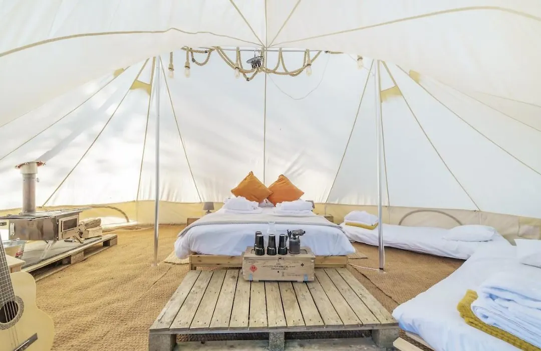 Marston Park - Luxury Lakeside Bell Tents-1