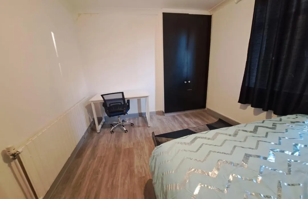 Stylish & Cosy Studio-1