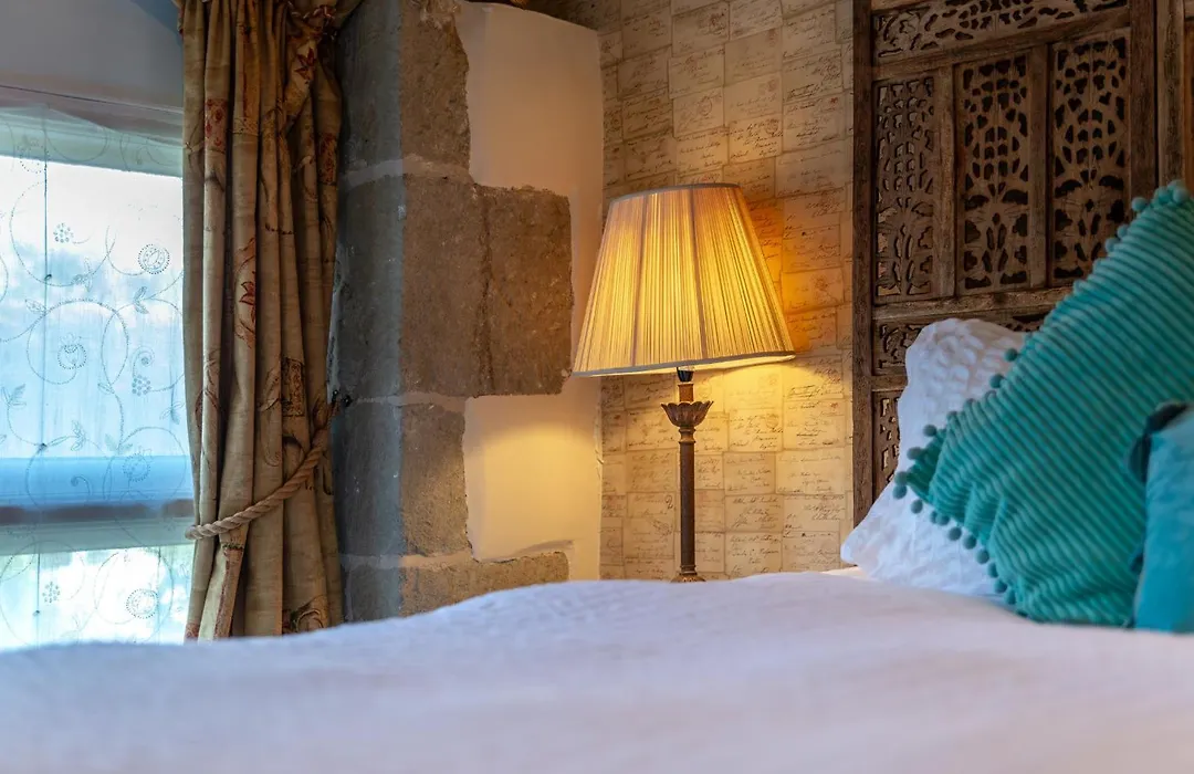Luxurious, Fabulous, Fun, Contemporary Suite In Retreat Centre-1