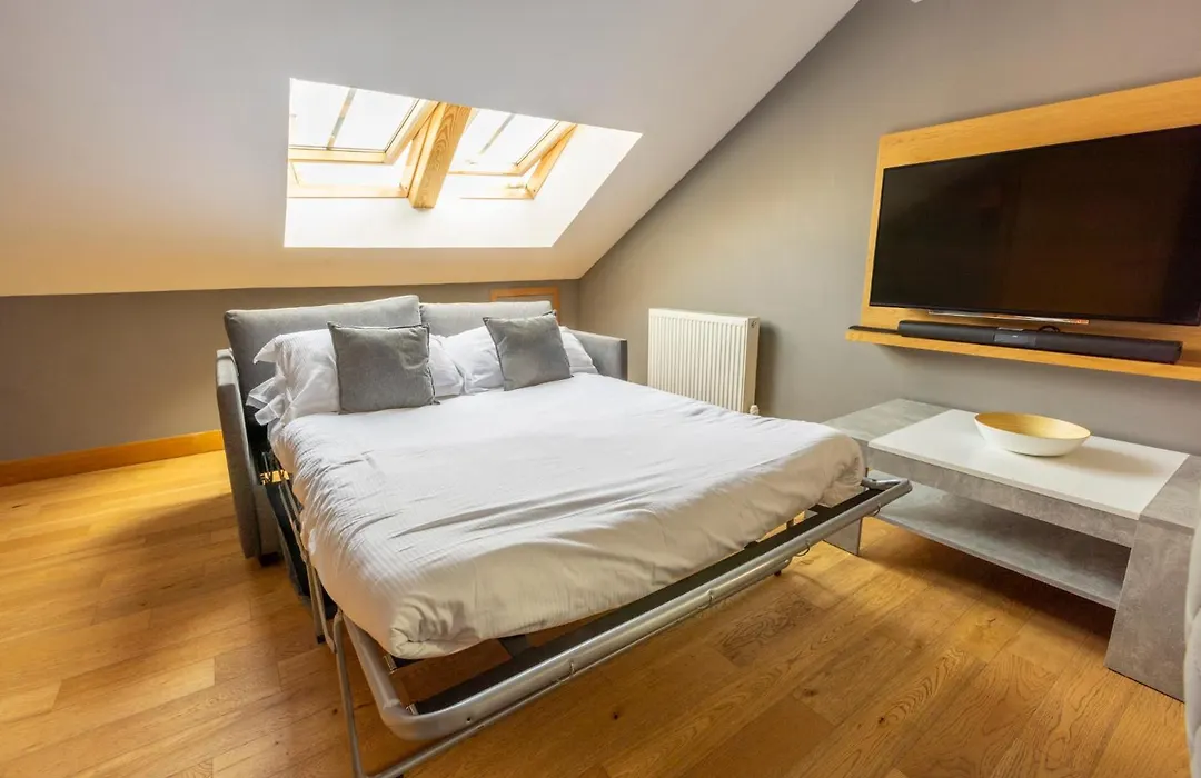 Mono Suites Old Town-1