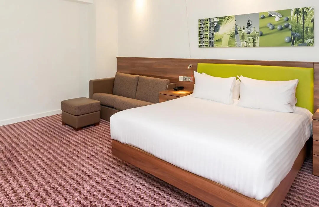 Hampton By Hilton Sheffield-1