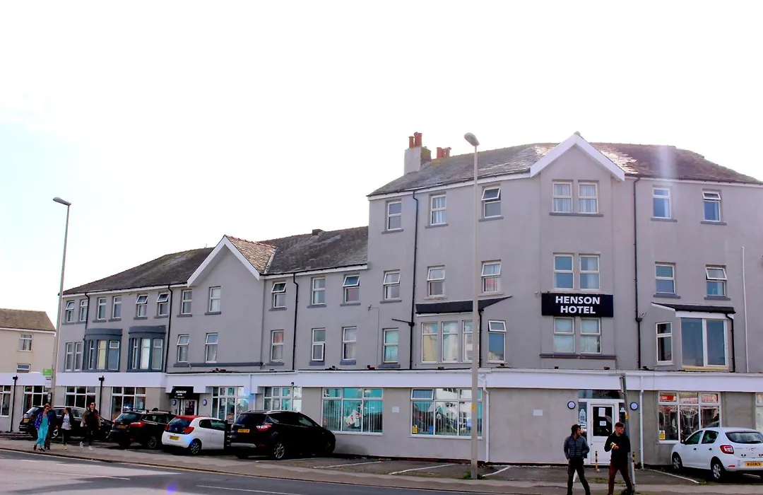Henson Hotel Pleasure Beach-1