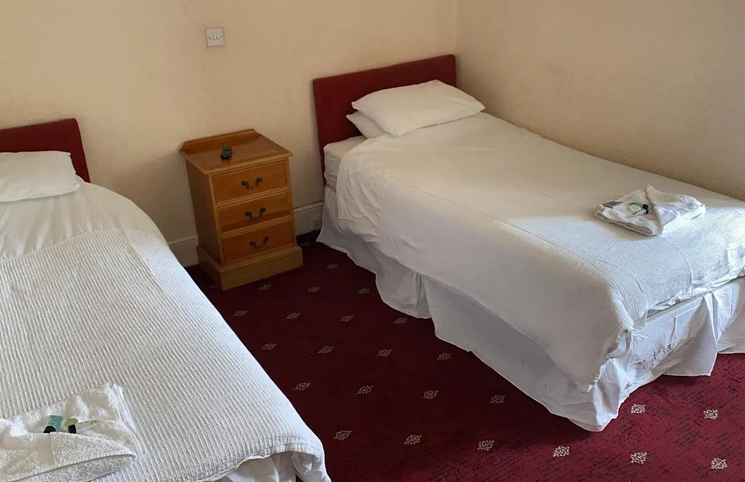 The Royal Victoria & Bull Hotel-1