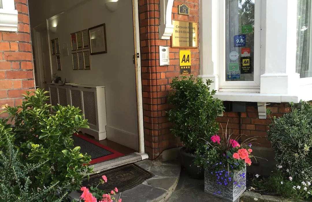 Croham Park - Free Parking & Wi-Fi-1