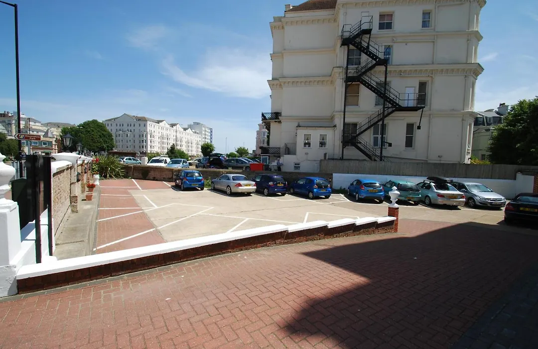 Oyo Devonshire Park Hotel-1