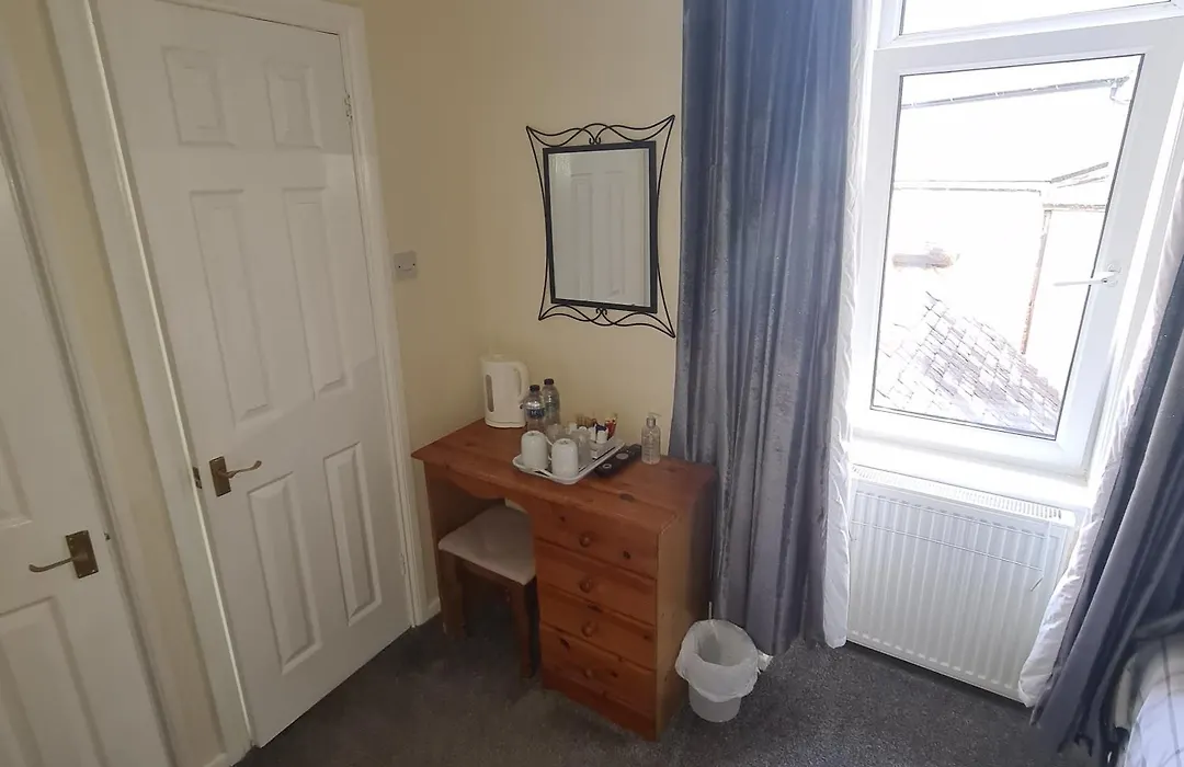 Glenmoore Guest House-1
