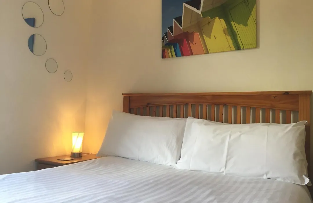 Barbican Reach Guest House-1