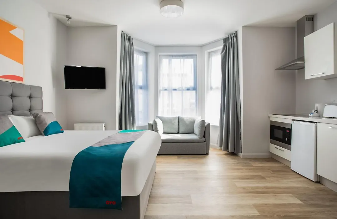 Oyo Studiotel Great Yarmouth - Modern Hotel Apartments-1