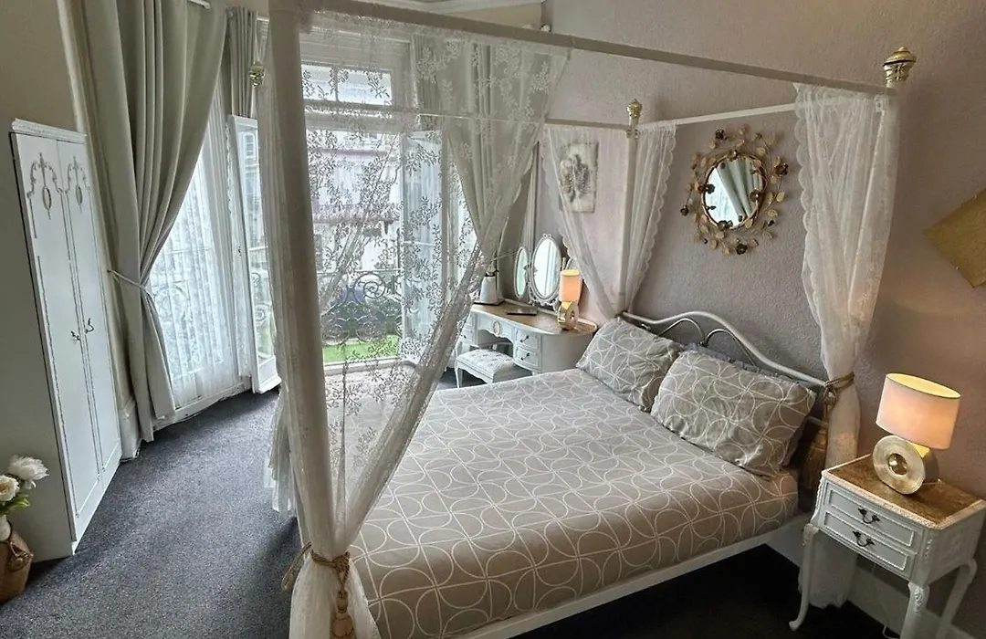 The Little Emily Guest House-1