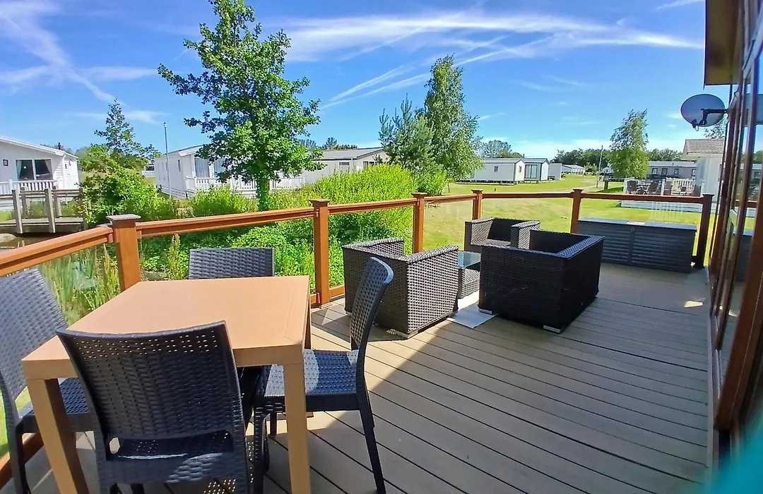 Luxury Lodge With Peaceful Pond View At Southview-1