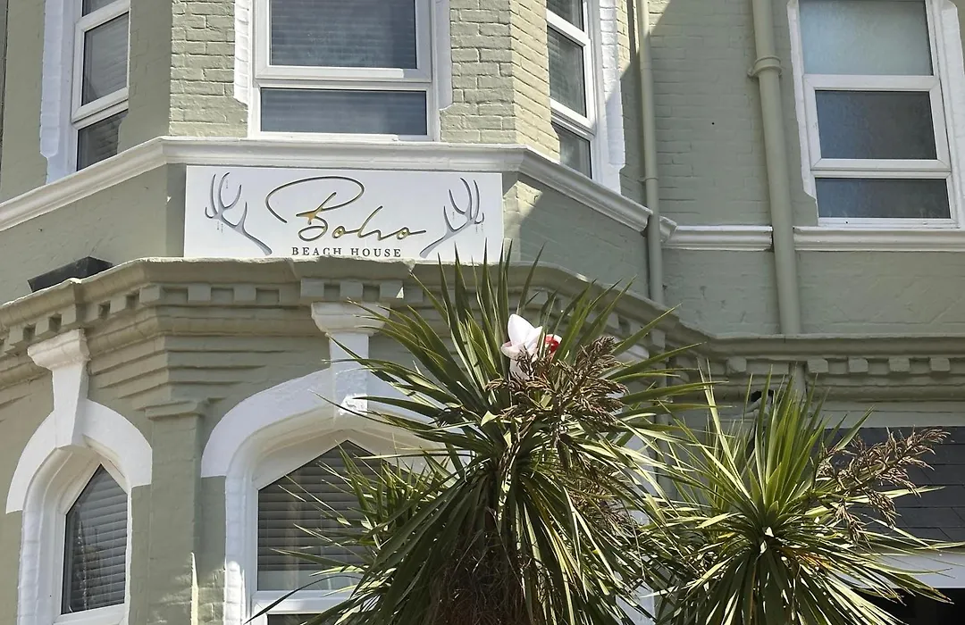 The Boho - 4 Min Walk To Beach & Town-1