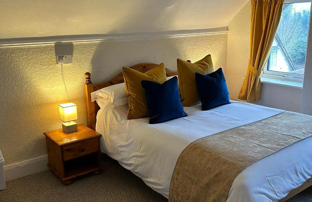 Knighton Lodge-1