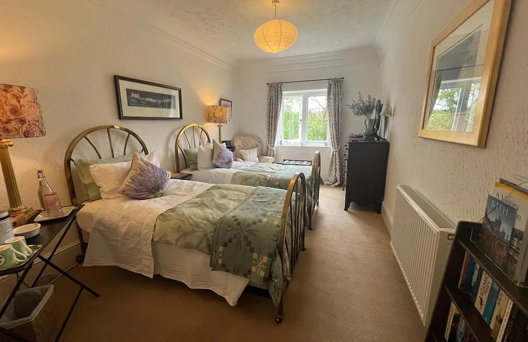 Coombe Lodge Farm House-1