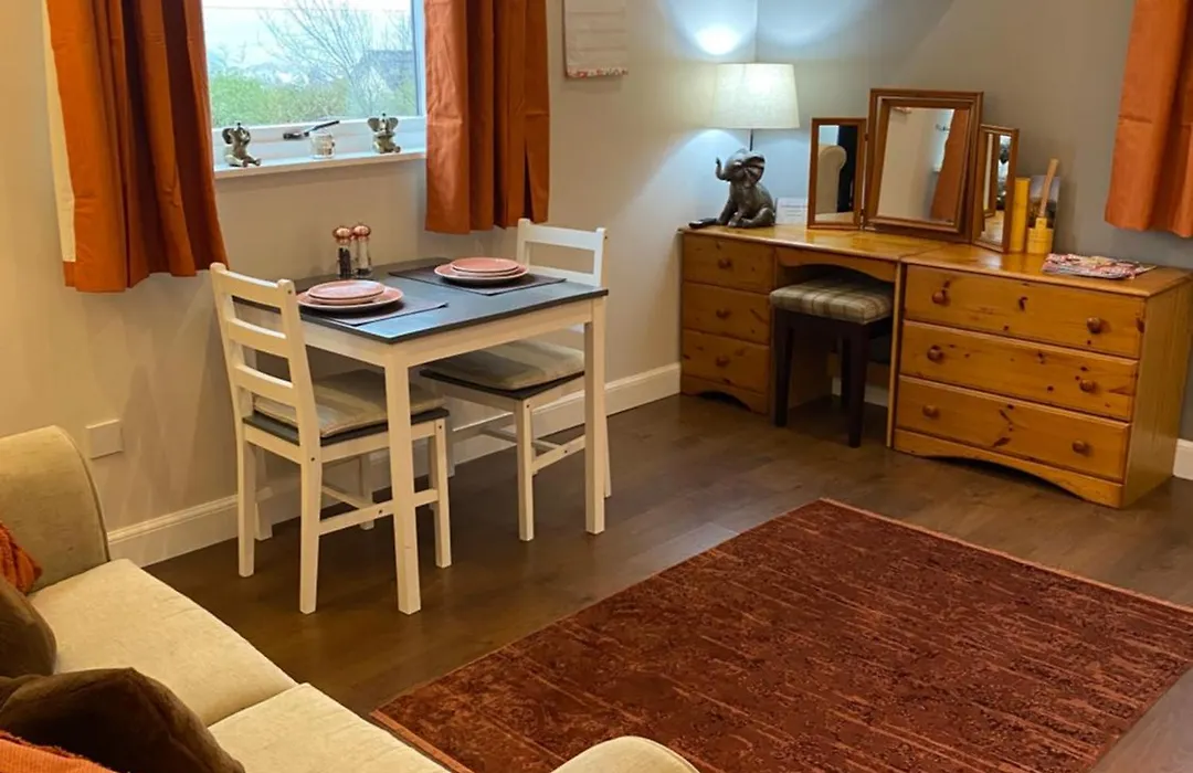 Hazelmount Self-Catering Cabin-1