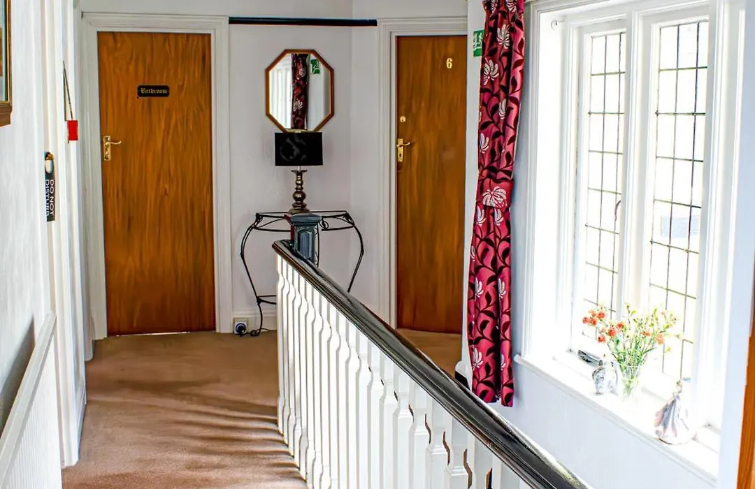 Burleigh House-1