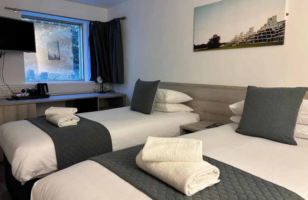 Broadview Hotel-1