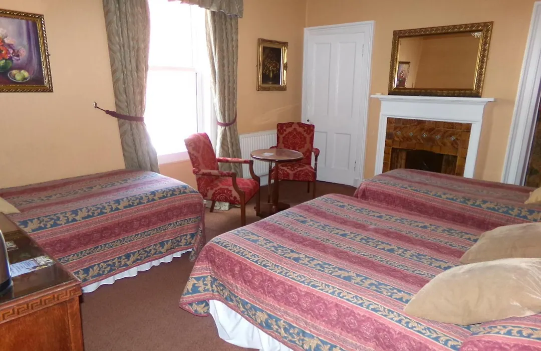 Averon Guest House-1