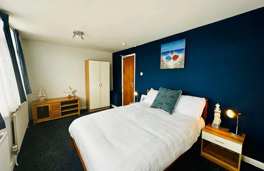 Rembrandt Guest House-1