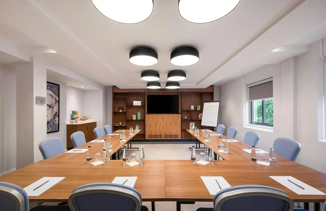 Courtyard By Marriott Glasgow Airport-1