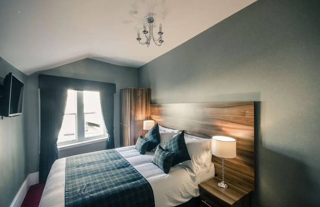 Royal West End Hotel-1