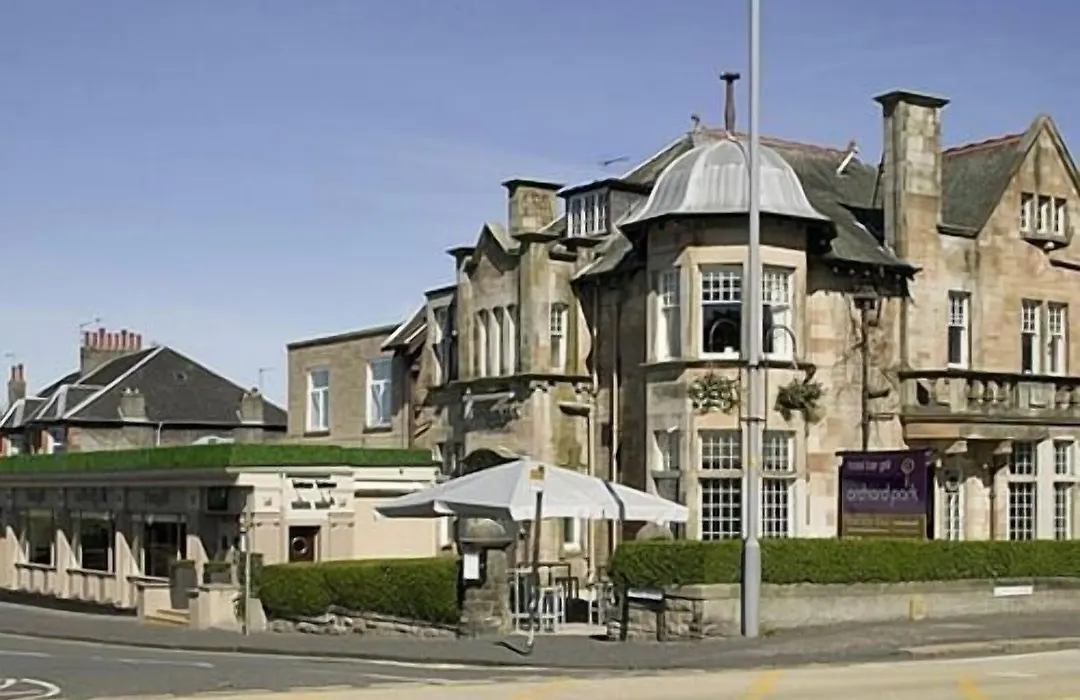 The Orchard Park Hotel-1
