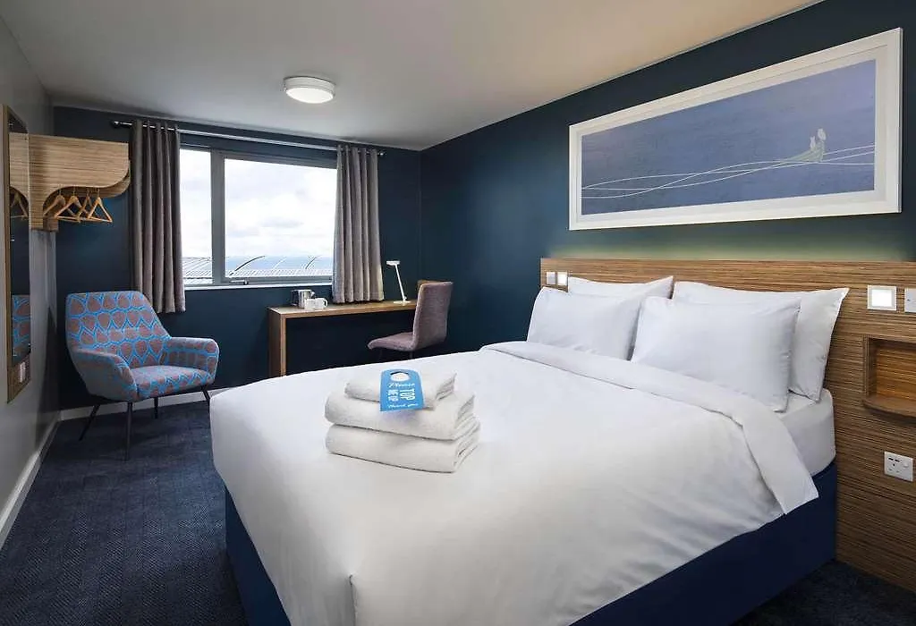 Travelodge Winnersh Triangle-1