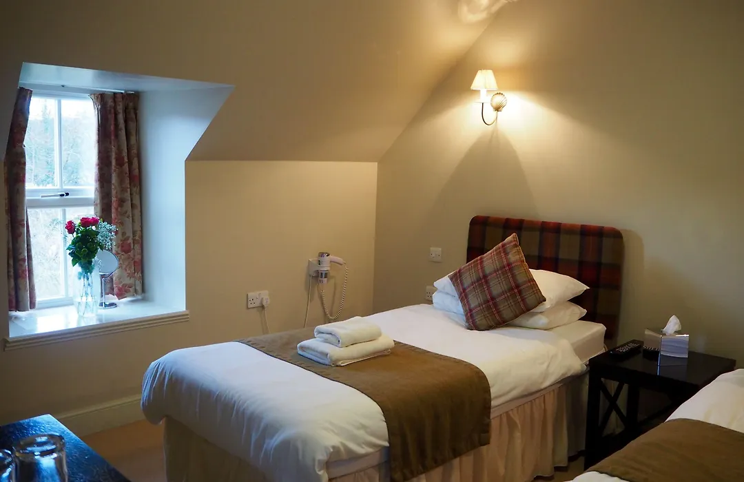 Loch Ness Inn-1