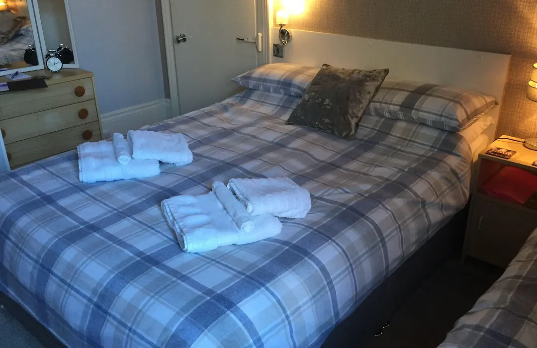 Inglewood Guest House-1